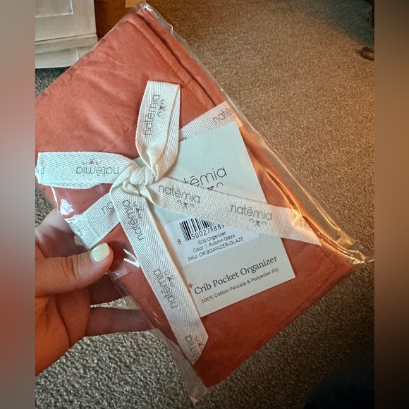 Brand new Natemia Crib Pocket Organizer in Autumn Glaze - Picture 2 of 5